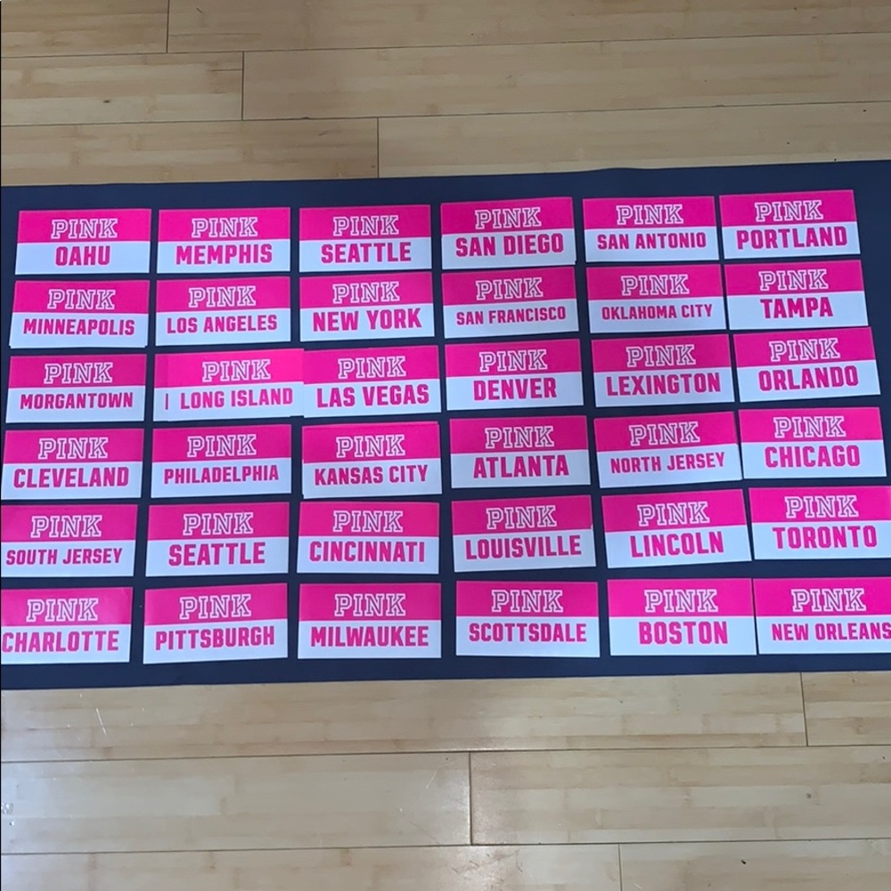 UFT 🤔 Complete Set 🤷🏼‍♀️ 2016 Pink stickers - Picture 3 of 5